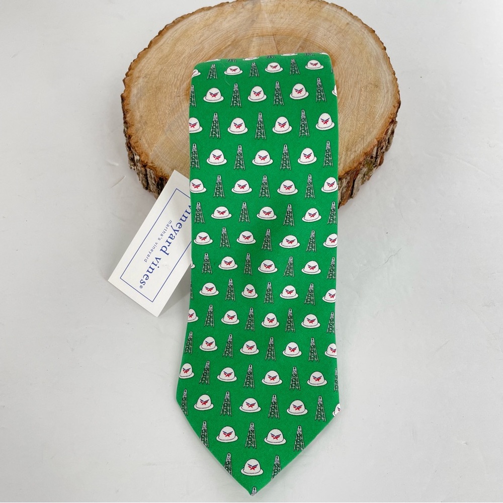 Vineyard Vines Custom Collection American Energy Partners Silk Tie